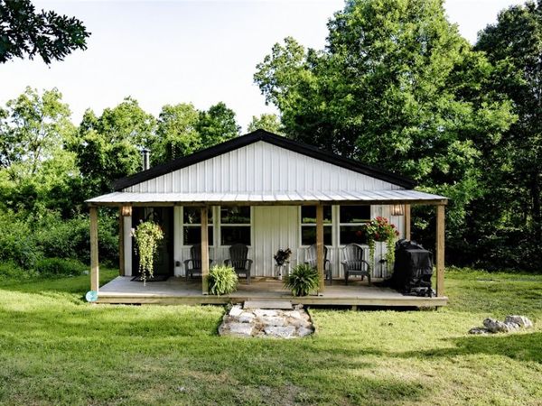 2820 County Road 207 , Eureka Springs, AR 72632
