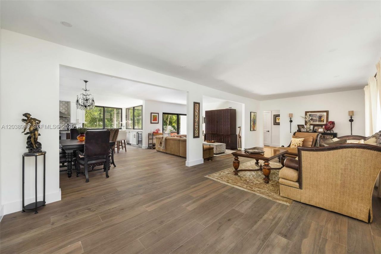 3303 Halissee St , Coconut Grove, FL 33133 Photo