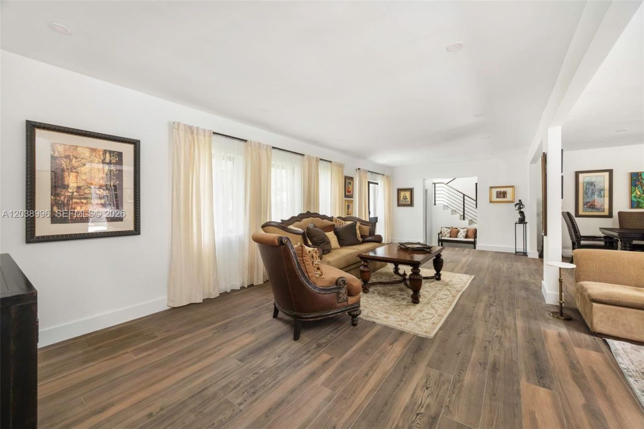3303 Halissee St , Coconut Grove, FL 33133 Photo