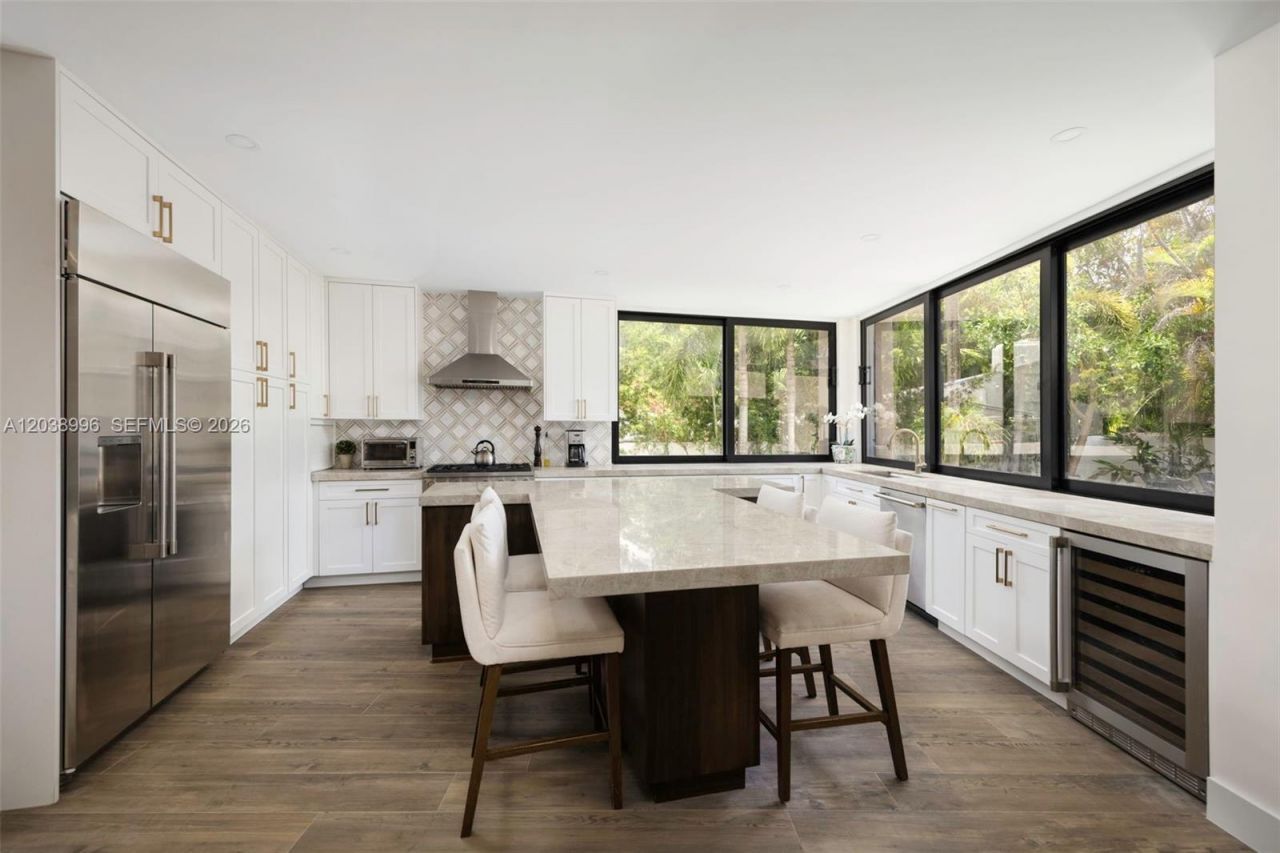 3303 Halissee St , Coconut Grove, FL 33133 Photo