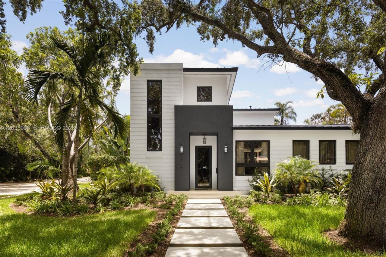 3303 Halissee St , Coconut Grove, FL 33133 Photo