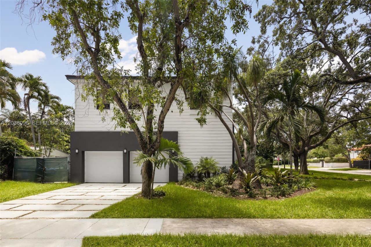 3303 Halissee St , Coconut Grove, FL 33133 Photo