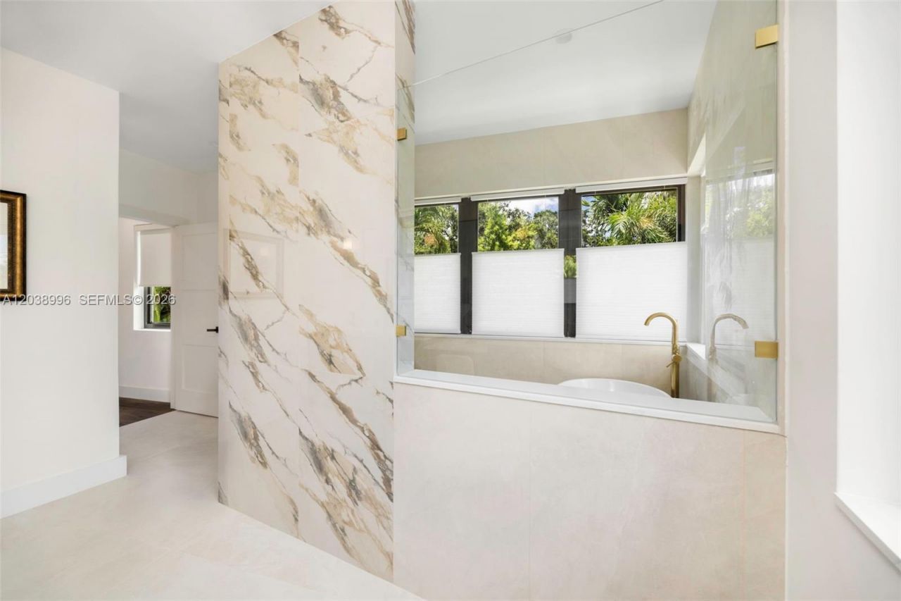 3303 Halissee St , Coconut Grove, FL 33133 Photo
