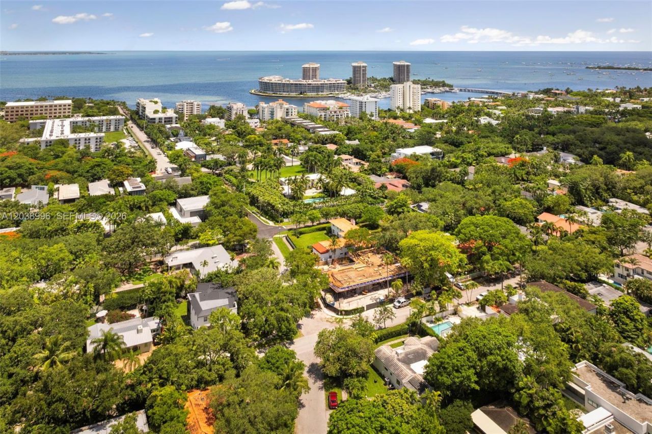 3303 Halissee St , Coconut Grove, FL 33133 Photo