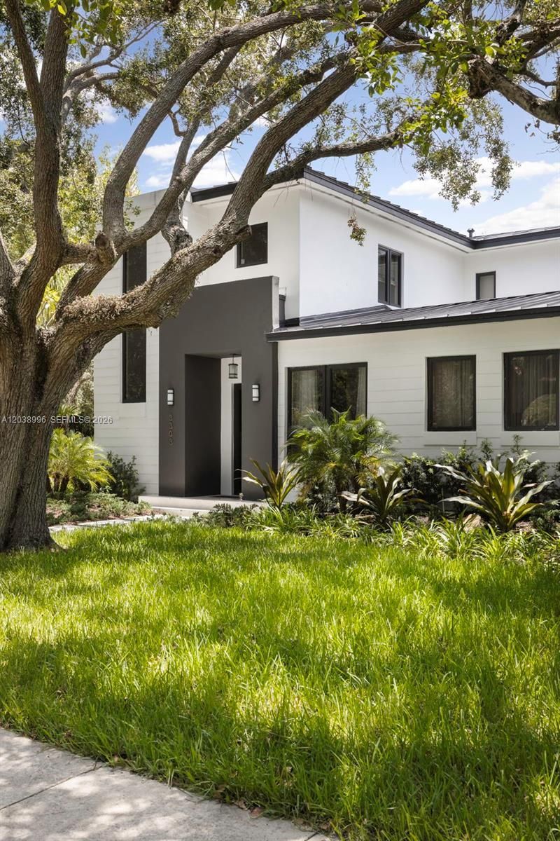 3303 Halissee St , Coconut Grove, FL 33133 Photo