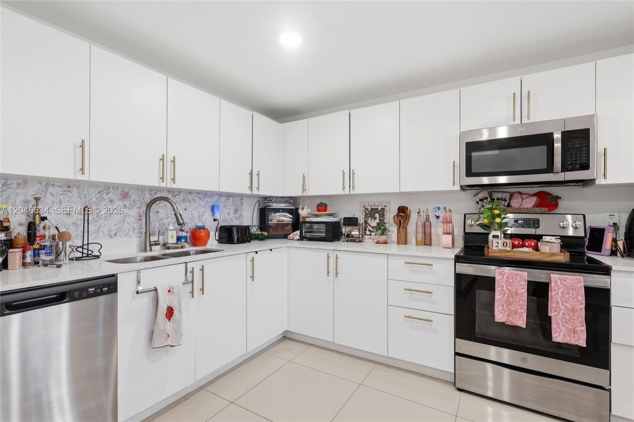 25847 SW 145th Ave , Homestead, FL 33032 Photo