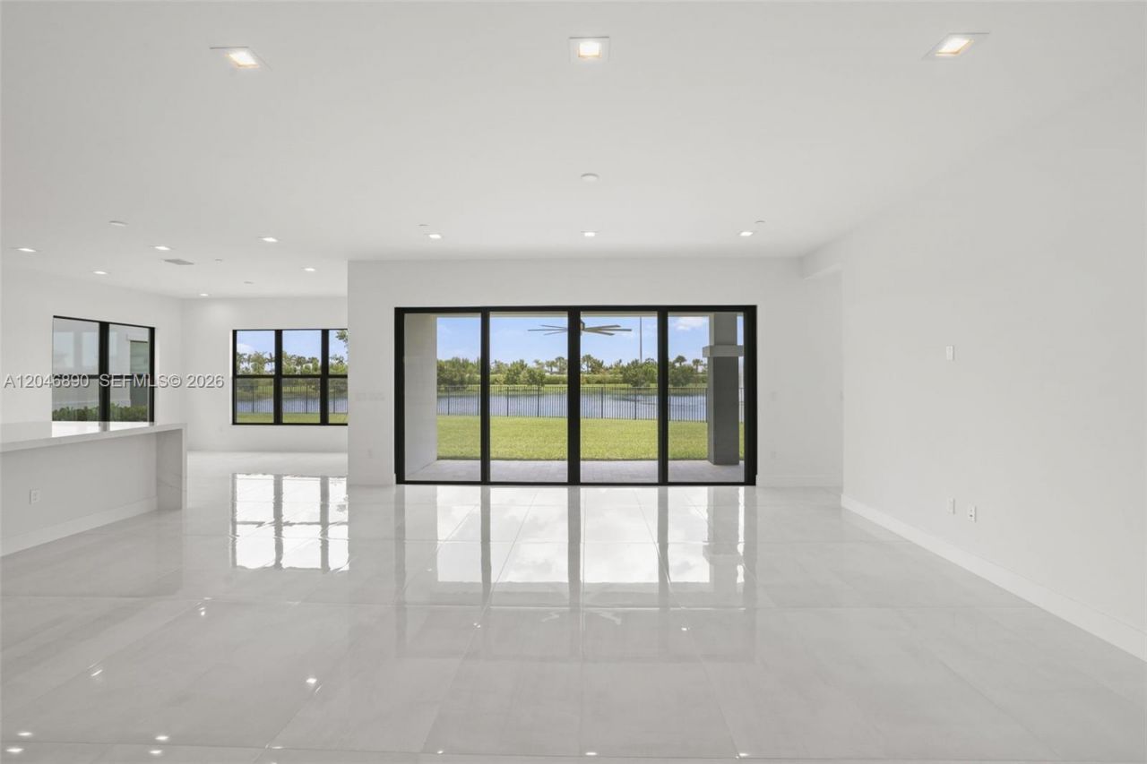 12866 Crane Xing , Palm Beach Gardens, FL 33412 Photo