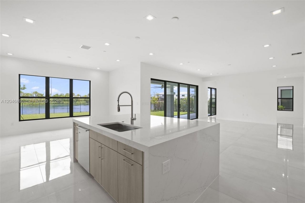 12866 Crane Xing , Palm Beach Gardens, FL 33412 Photo