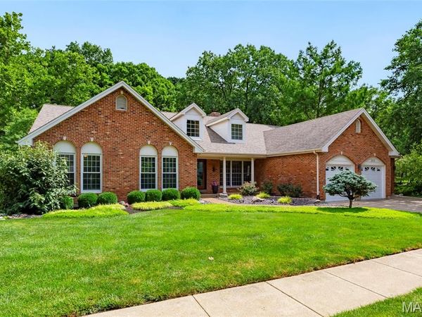 261 Turnberry Place Drive, Wildwood, MO 63011