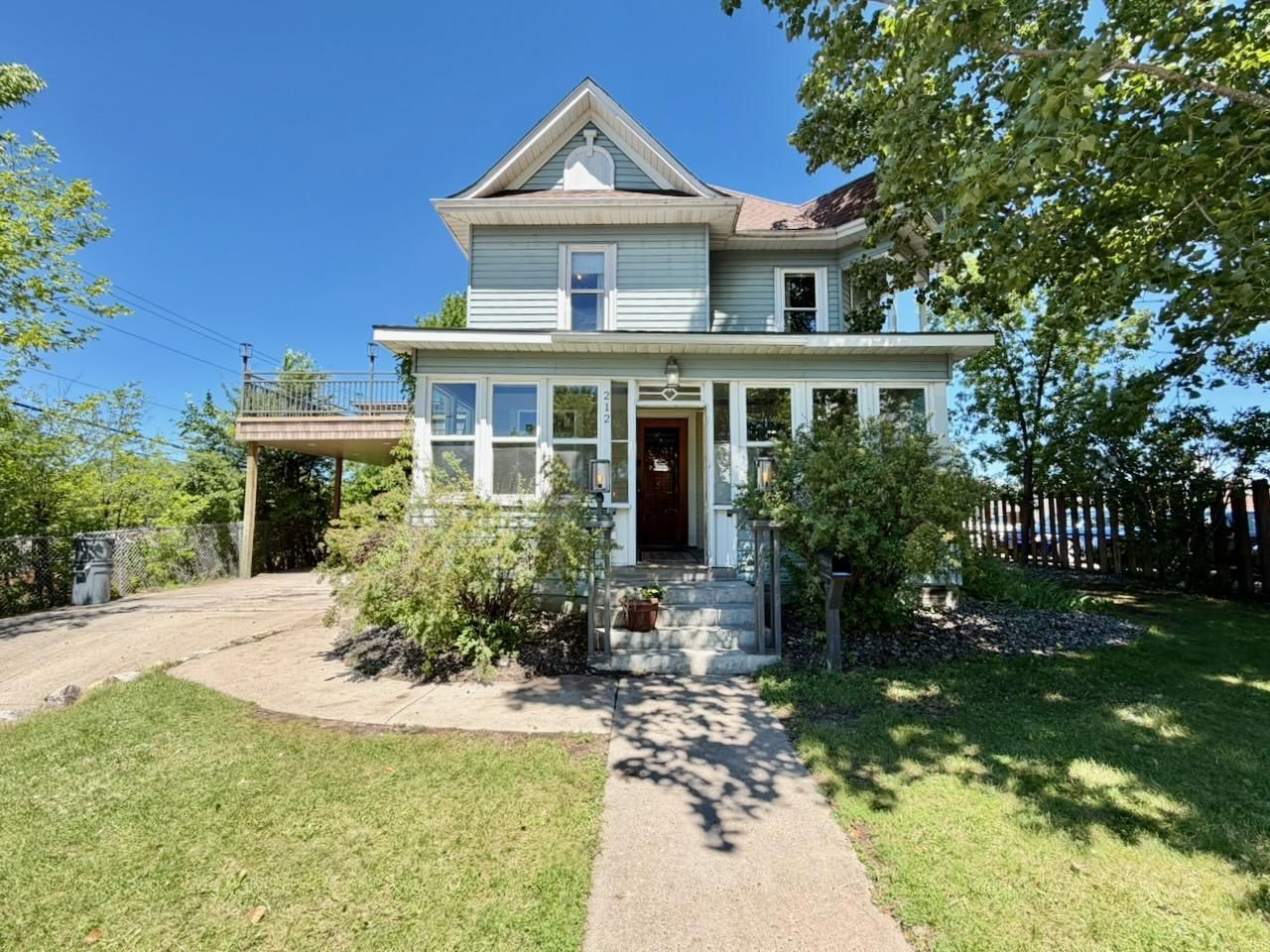 212 W Junius Avenue, Fergus Falls, MN 56537 Main Photo