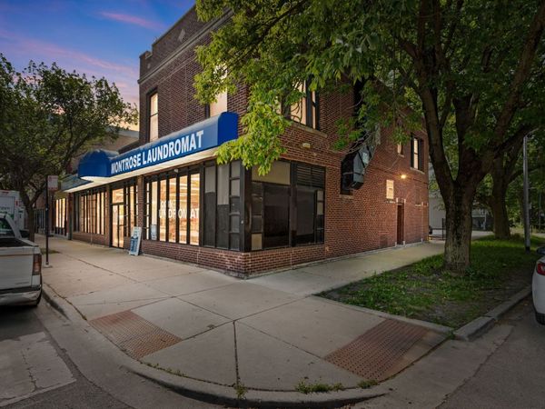 3461 W Montrose Avenue , Unit 2, Chicago, IL 60618