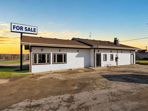 519 N West Avenue , Freeport, IL 61032