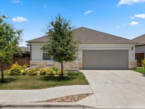 500 Stinchcomb RD, Hutto, TX 78634