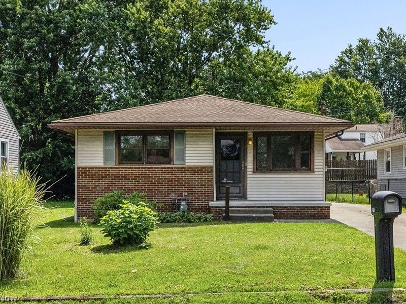681 Newton Avenue, Barberton, OH 44203 Photo 2