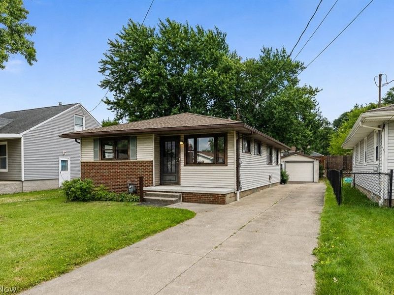681 Newton Avenue, Barberton, OH 44203 Photo 3