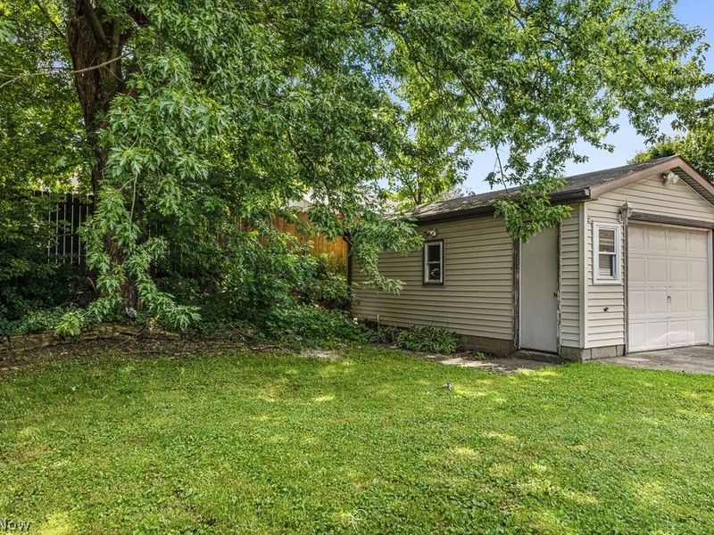 681 Newton Avenue, Barberton, OH 44203 Photo 30