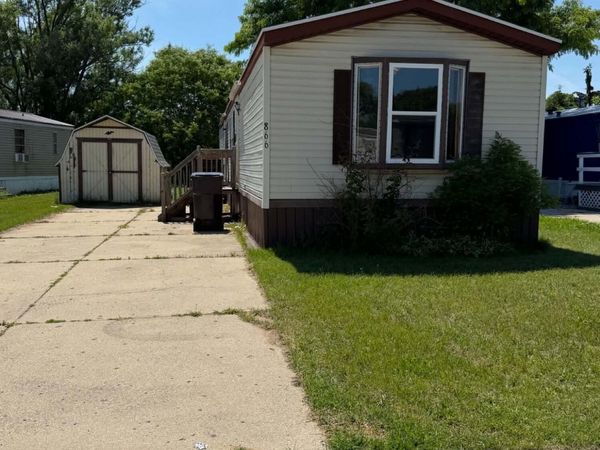 866 Riverbend Lane, Middleville, MI 49333