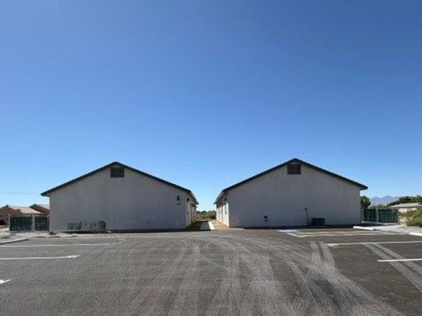 1341 E Arrowhead Street , Unit 2, Pahrump, NV 89048