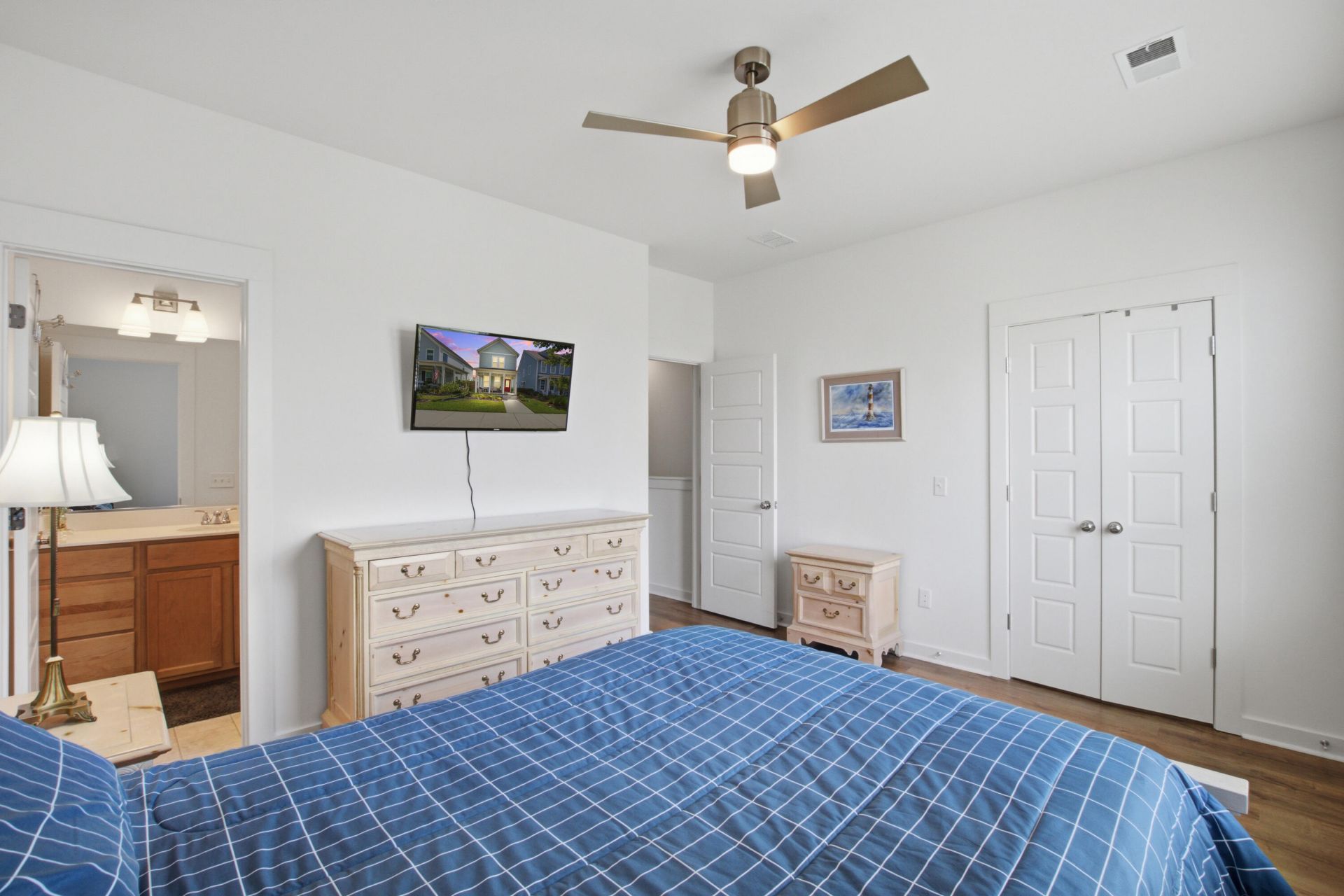 589 Blueway Avenue Photo 18