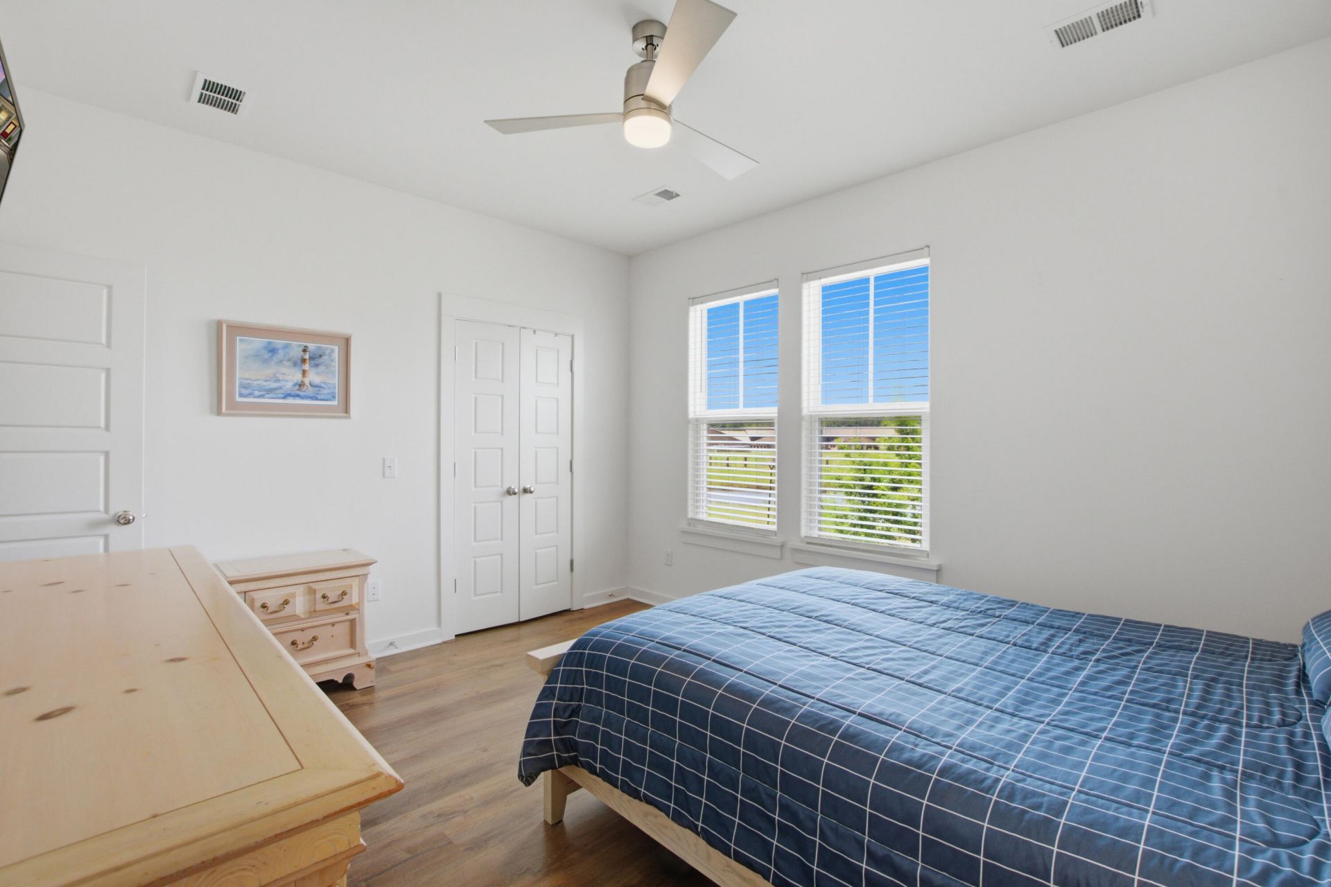 589 Blueway Avenue Photo 19
