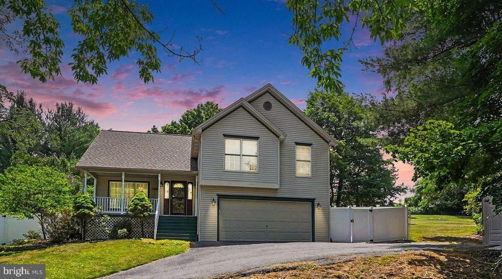 102 HILLDALE ROAD , MARYSVILLE, PA 17053