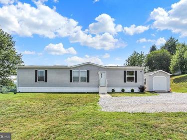 2120 STAUFFER ROAD, SEVEN VALLEYS, PA 17360