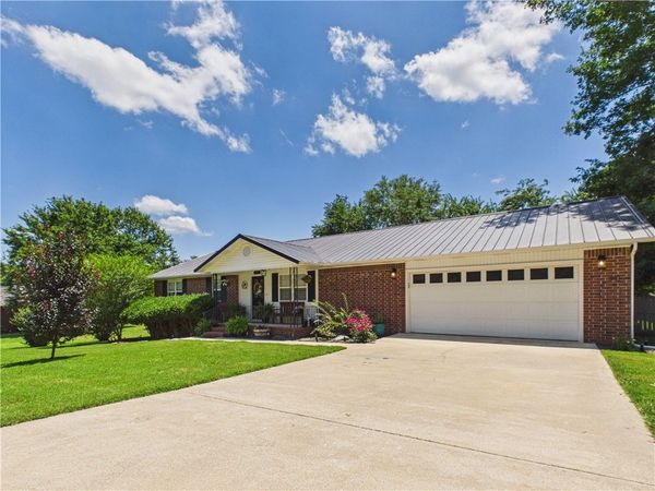 1302 W Rogers Avenue , Harrison, AR 72601