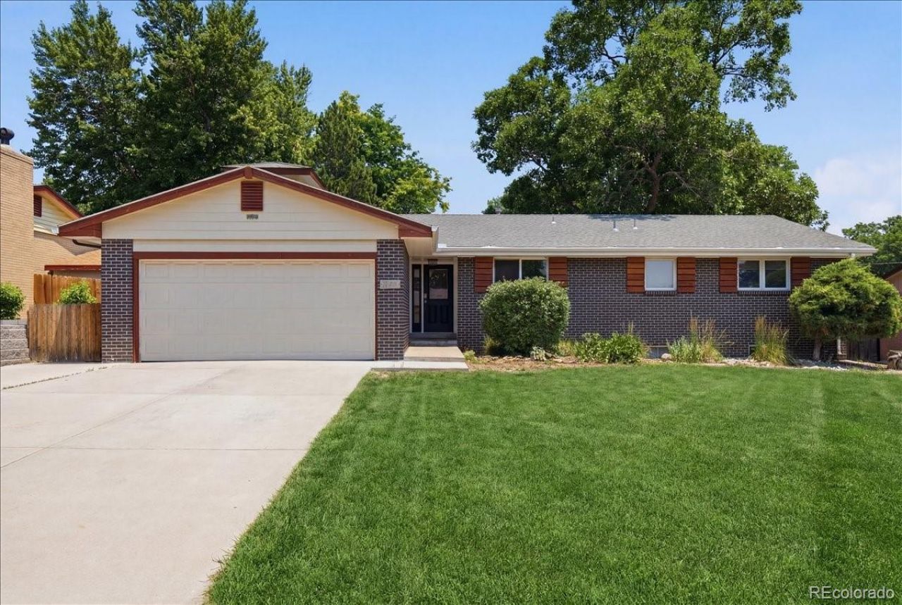 2956 S Fenton Street, Denver, CO 80227 Main Photo