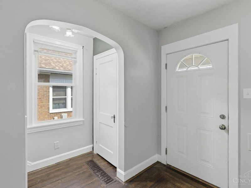 1714 Waltham Avenue, North College Hill, OH 45239 Photo 3