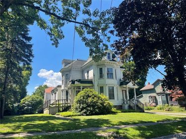 229 Park Avenue , Oneida, NY 13421