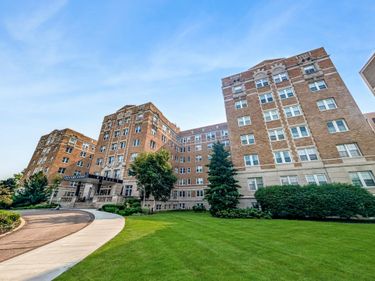 2615 Park Avenue, Unit 611, Minneapolis, MN 55407
