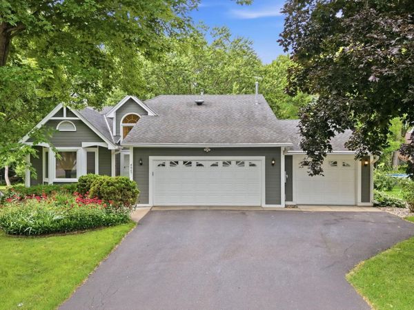 4067 Stockdale Drive, Vadnais Heights, MN 55127