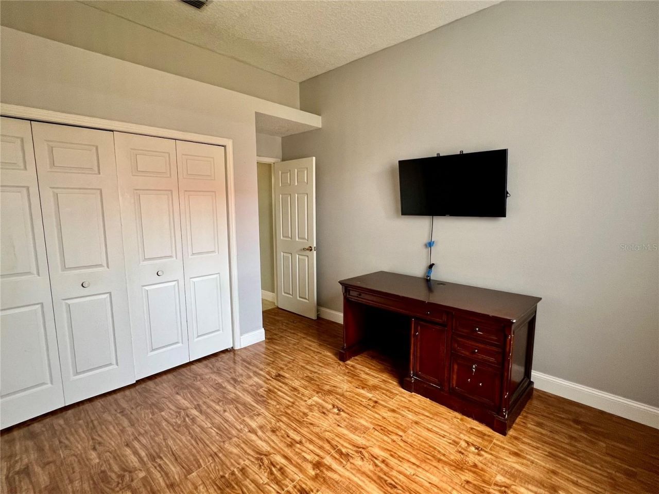 3715 72nd Ave E, Sarasota, FL 34243 Photo