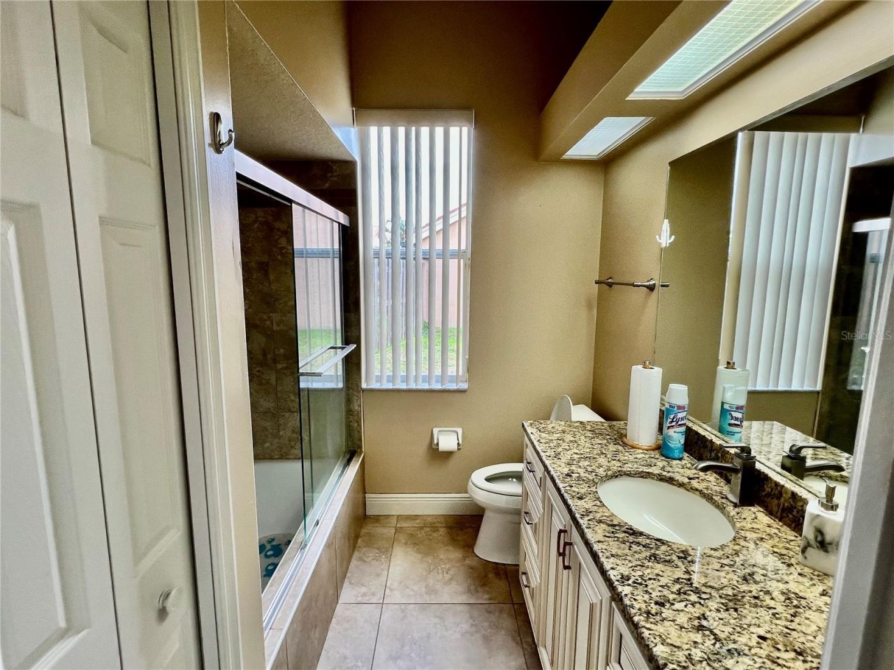 3715 72nd Ave E, Sarasota, FL 34243 Photo