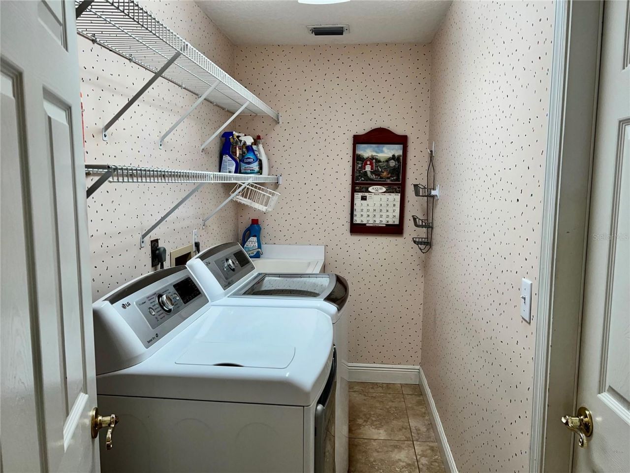 3715 72nd Ave E, Sarasota, FL 34243 Photo