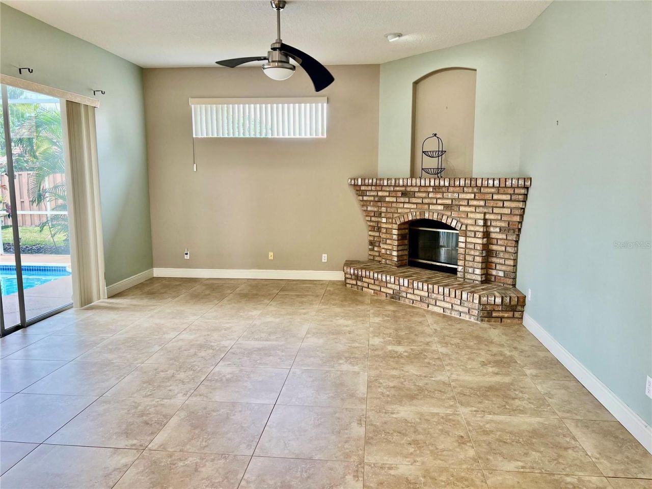 3715 72nd Ave E, Sarasota, FL 34243 Photo