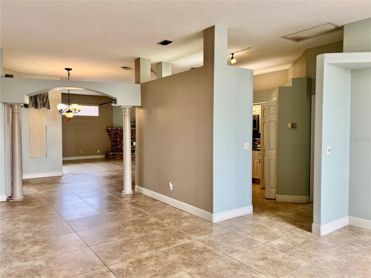 3715 72nd Ave E, Sarasota, FL 34243 Photo