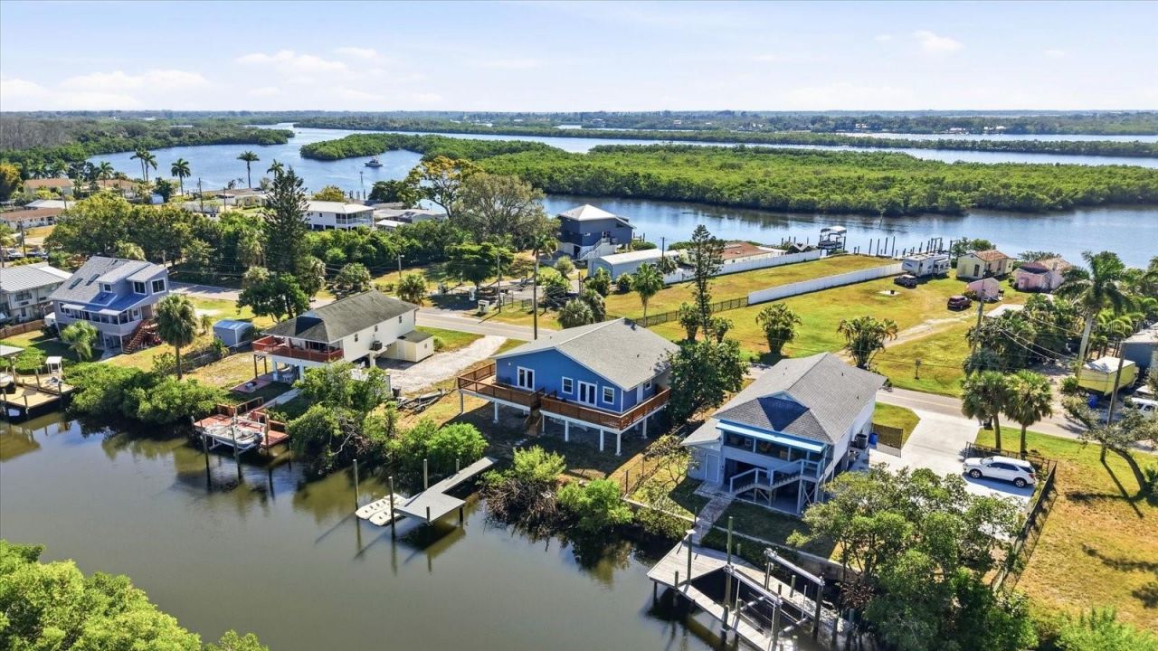 3303 W Shell Point #a Road, Ruskin, FL 33570 Photo