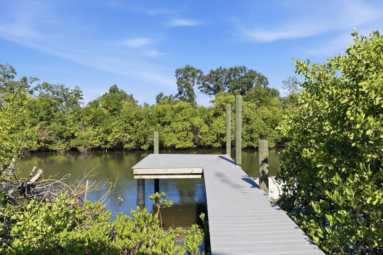 3303 W Shell Point #a Road, Ruskin, FL 33570 Photo