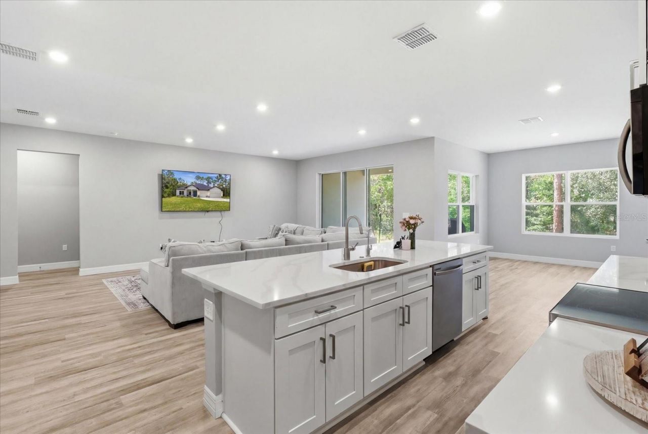 1427 W Mineral Court , Hernando, FL 34442 Photo