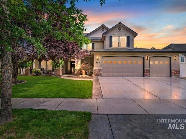 456 W Bear Track Dr, Meridian, ID 83642