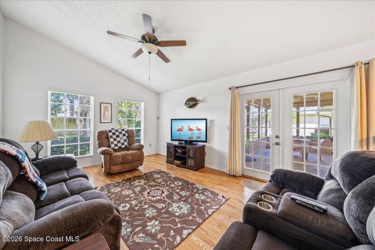 3353 Lake View Circle, Melbourne, FL 32934 Photo