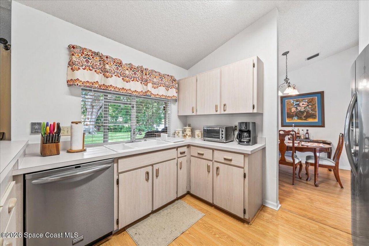 3353 Lake View Circle, Melbourne, FL 32934 Photo