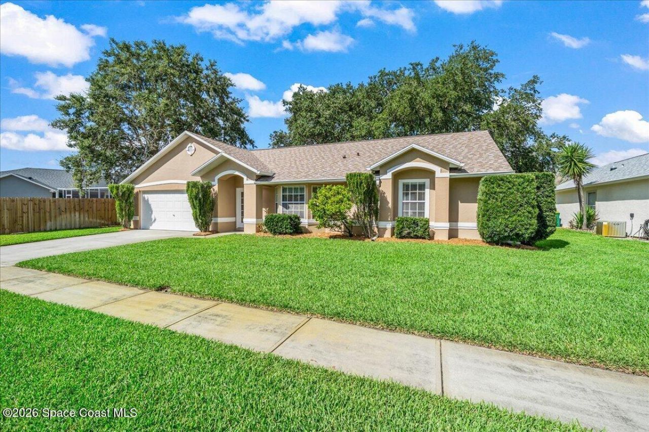 3353 Lake View Circle, Melbourne, FL 32934 Photo