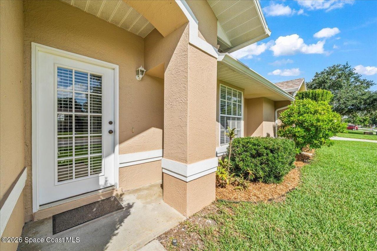 3353 Lake View Circle, Melbourne, FL 32934 Photo