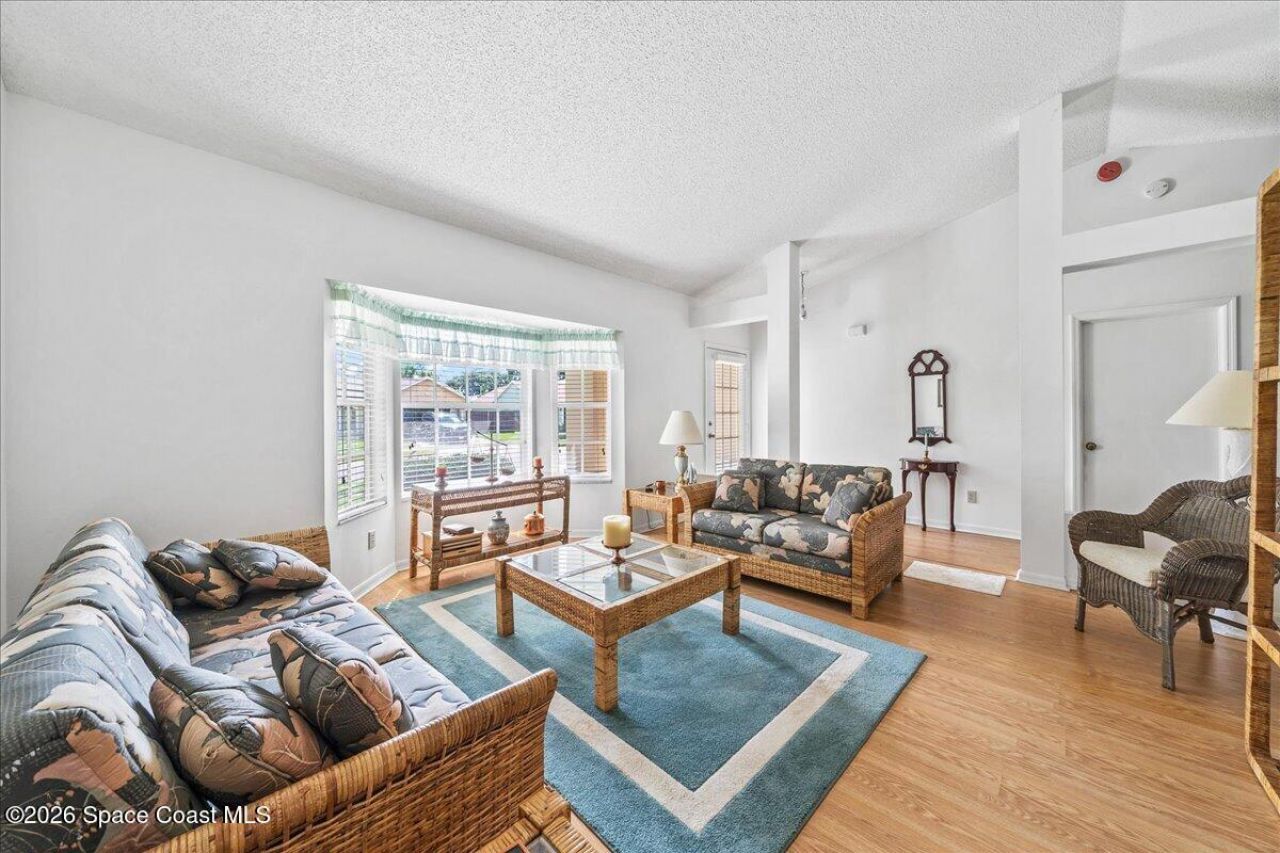 3353 Lake View Circle, Melbourne, FL 32934 Photo