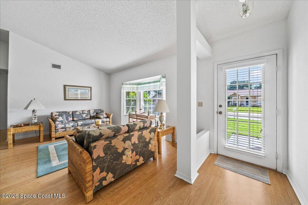 3353 Lake View Circle, Melbourne, FL 32934 Photo