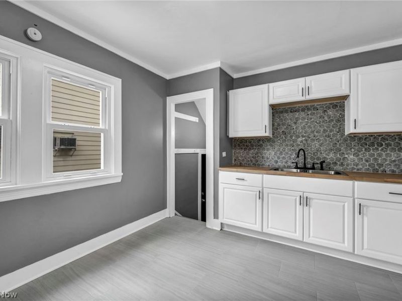4418 W 48th Street, Cleveland, OH 44144 Photo 10