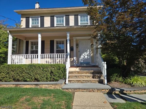 18 E Main St, Mendham, NJ 07945