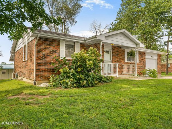 405 W MEADOW LANE, California, MO 65018